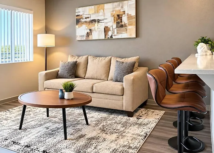 Apartment Modern 1br Retreat Near Asu & Downtown *