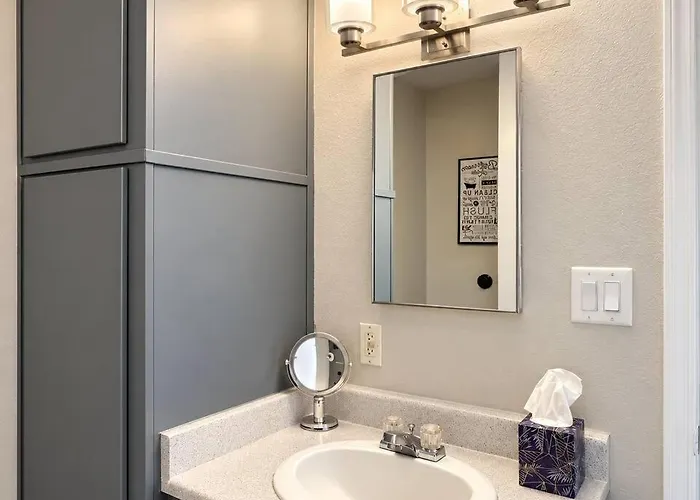 Modern 1br Retreat Near Asu & Downtown